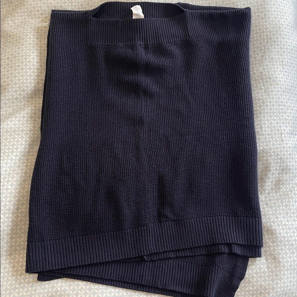 Lululemon Athletica Navy Scarf/Poncho